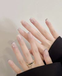 -赢韵美甲美睫瑞士净斑中心