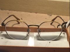 -罗伯特眼镜·蔡司官方授权(罗湖国贸店)