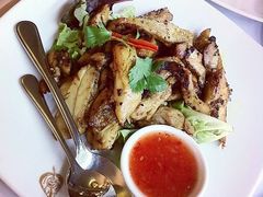 -Thai Pothong Restaurant