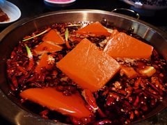 -小天鹅火锅·一线江景洪鼎旗舰店(洪崖洞店)