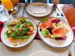 鲜银耳水果色拉-YUE·6·西式融合餐厅(外滩六号店)