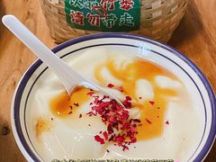 -云阿蛮云南生烫牛肉米线(奉贤路店)