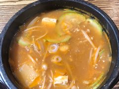 -吴草鸡爪오초닭발韩食堂(融恒盈嘉中心店)