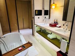 -上海衡山路十二号华邑酒店