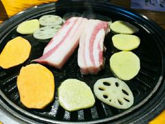 -唯成•韩国炭火烤肉 유성고기