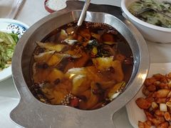 -鑫巴蜀小镇 · 水煮鱼专研店(玉桥店)