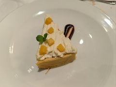-龙虾酒吧扒房(宁波香格里拉店)