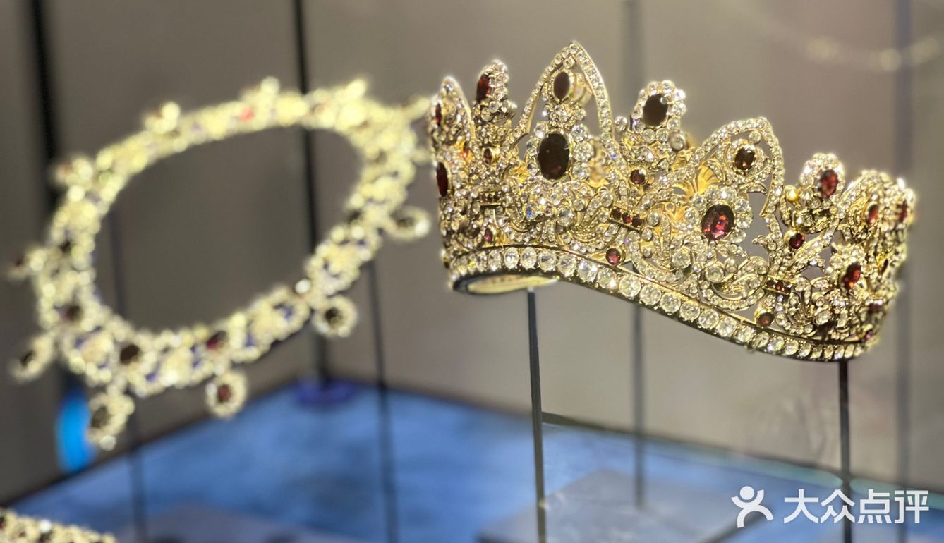 沉浸式看展|欲戴皇冠👑必承其重