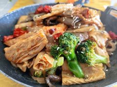 -天天向上素食餐厅(五台山店)