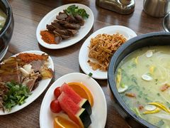 -维笙望湖·天膳源蒙自过桥米线