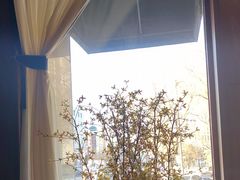 -八府香鸭·啫啫煲(华山路店)