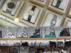 -海星奢选二手奢侈品手表包包鉴定回收寄卖(墨玉南路店)