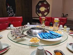 包厢-船梆煮•蒸汽海鲜·炉火烤肉(五四广场店)