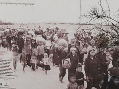 -吐斯廉屠杀博物馆