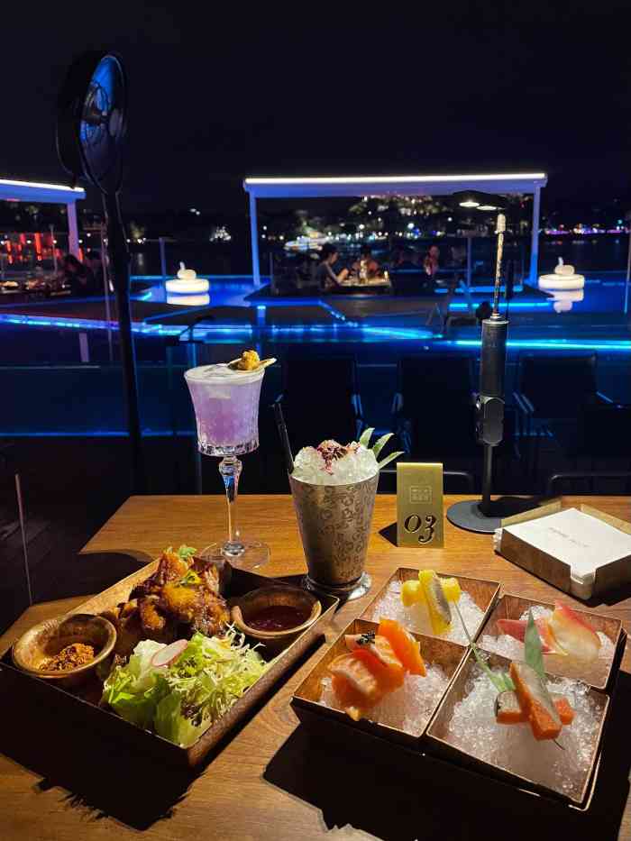 reme roof-"93来厦门最美海景天台酒吧reme ro."-大众点评移动版