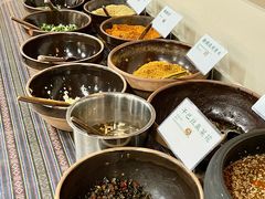 -阿山卓·野生菌火锅·纳西火塘烤肉