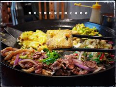 -丁姨妈贵州臭豆腐烙锅(甲秀楼店)