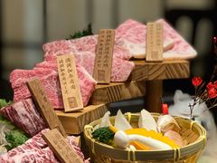 -山川小町·极番烧肉(新地假日广场店)