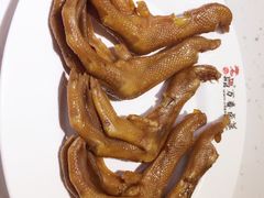 -老鼎万春卤菜(鹭湖宫8区店)