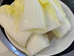 -运气牛自助酱大骨火锅(南京东路店)