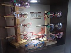 -视野联行眼镜蔡司·依视路官方授权店(顺城店)