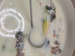 鱼头豆腐汤-宝荣鱼馆·临湖之宴(千岛湖店)