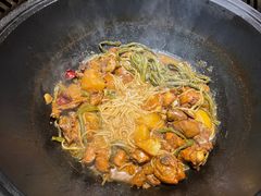 -锅老头海鲜铁锅炖