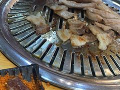 -牛信亭韩国料理·炭火烤肉(紫藤路店)