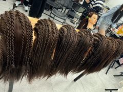 -首脑美容美发化妆美甲培训学校(龙岗校区)