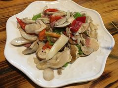 -小锅巴纳西餐厅