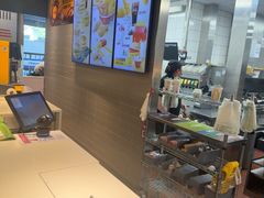 -麦当劳(轻轨曹杨路店)