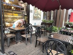 露天位-BROAD面包路·欧式面包(龙湖时代C馆店)