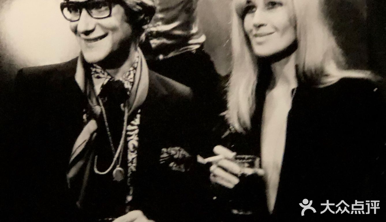 值得刷的商业展之YSL