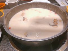 -煲宫猪肚鸡(昆山金鹰国际购物中心店)