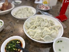 -周家大连水饺(美专校街店)