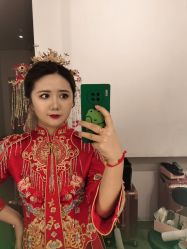 -艾米丽婚纱礼服