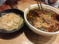 -嘻小北·兰州清汤牛肉面(太平洋森活天地店)