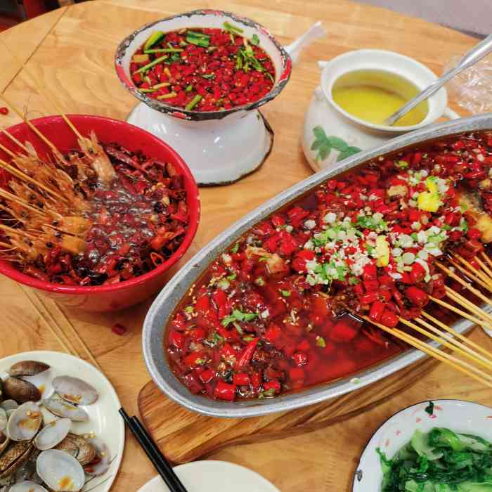 山城饭局·市井江湖菜-"知名好吃狗带来打卡的地方,就在南坪万达旁.