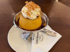 -Café Monson