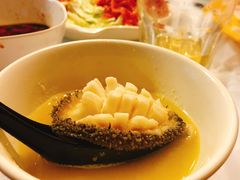 -鲜入围煮花胶鸡海鲜火锅