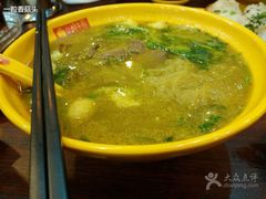-小杨生煎(金山百联购物中心3楼店)