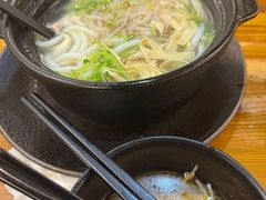 -丽虹云南过桥米线(兴工街店)