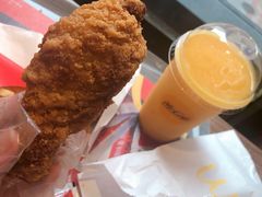 麦麦脆汁鸡琵琶腿-麦当劳(东急新天地店)