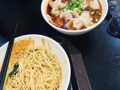 -秦云老太婆摊摊面(磁器口店)