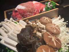 -湊湊火锅·茶憩(新中关购物中心店)