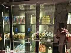 -浅深(世茂滨江精品店)