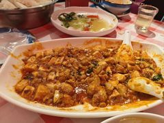 -洪霞餐馆·川菜·鲜货现炒(两江春城店)