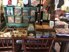 -荒岛书店(黄县路店)