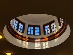 -香港大学
