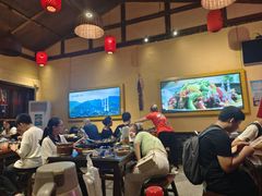 -富正毅三下锅·湘西韵味(天门山索道店)